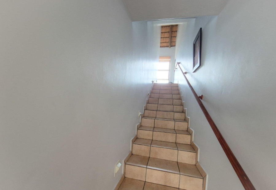 6 Bedroom Property for Sale in Boschenvaal River Front Lodges Free State